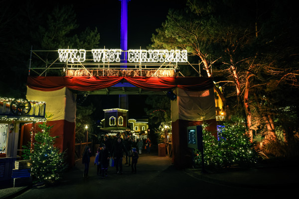 movie park s hollywood christmas foto js   movie park s hollywood christmas foto js