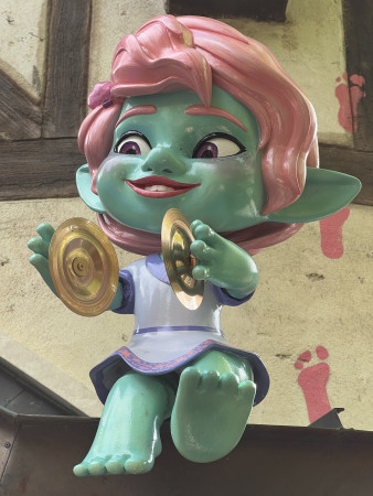 img img